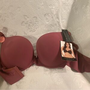 Youmita size 38DD NWT’s bra with underwire and triple hook/eye fasten